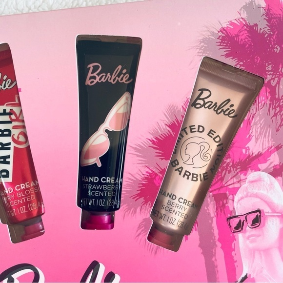 🎀 NWT Lot of 2 Barbie Sets – Hand Cream & Spa Collection (Rare) 🎀 - Picture 6 of 14